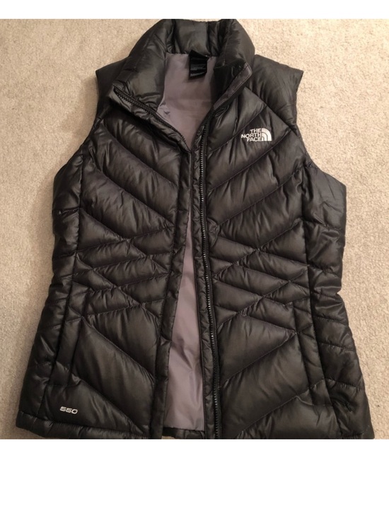 The North Face Jackets & Blazers - The North Face Black Quilted Insulated Women's Vest